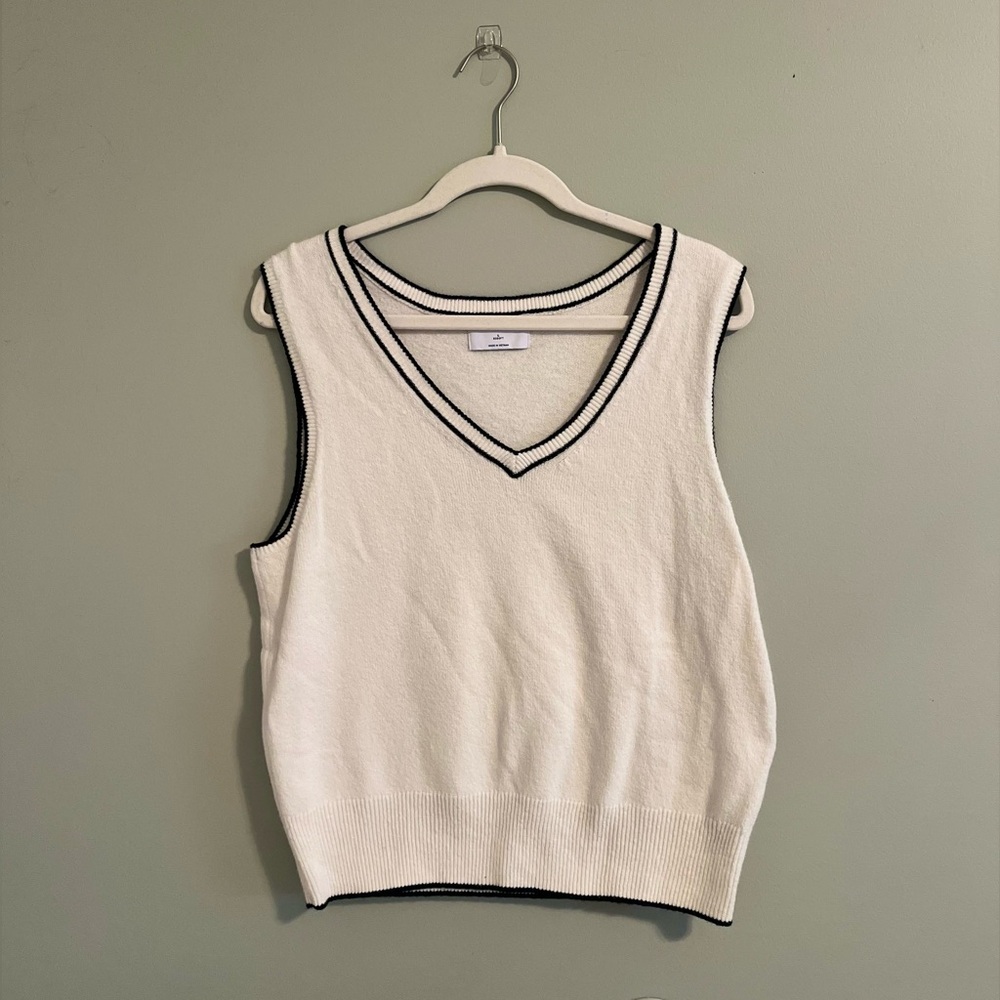 sweater vest